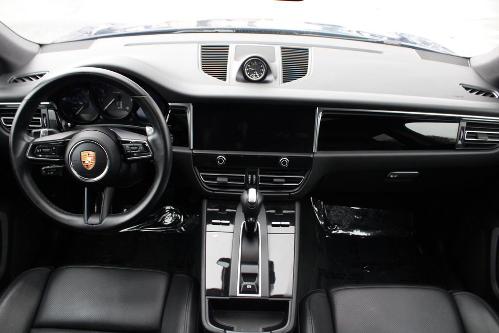 Used 2022 Porsche Macan image 14