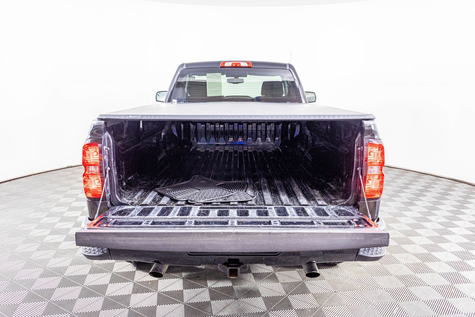 Used 2018 Chevrolet Silverado 1500 LT w/ LT Convenience Package AWD/4WD image 33
