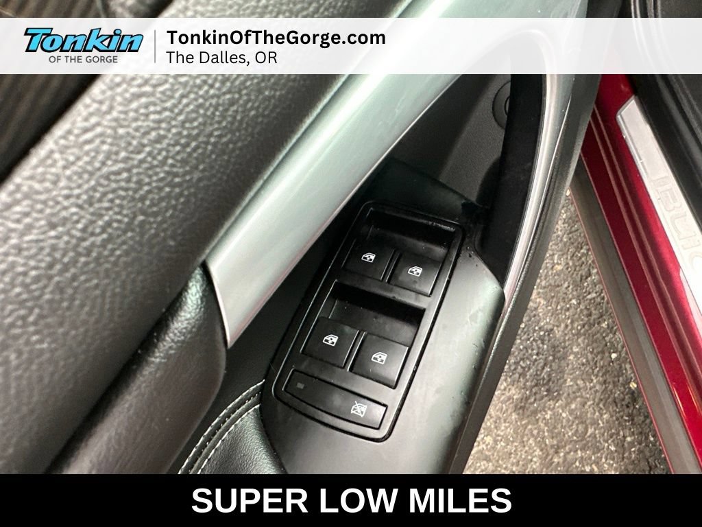 Used 2017 Buick Regal Premium FWD image 12