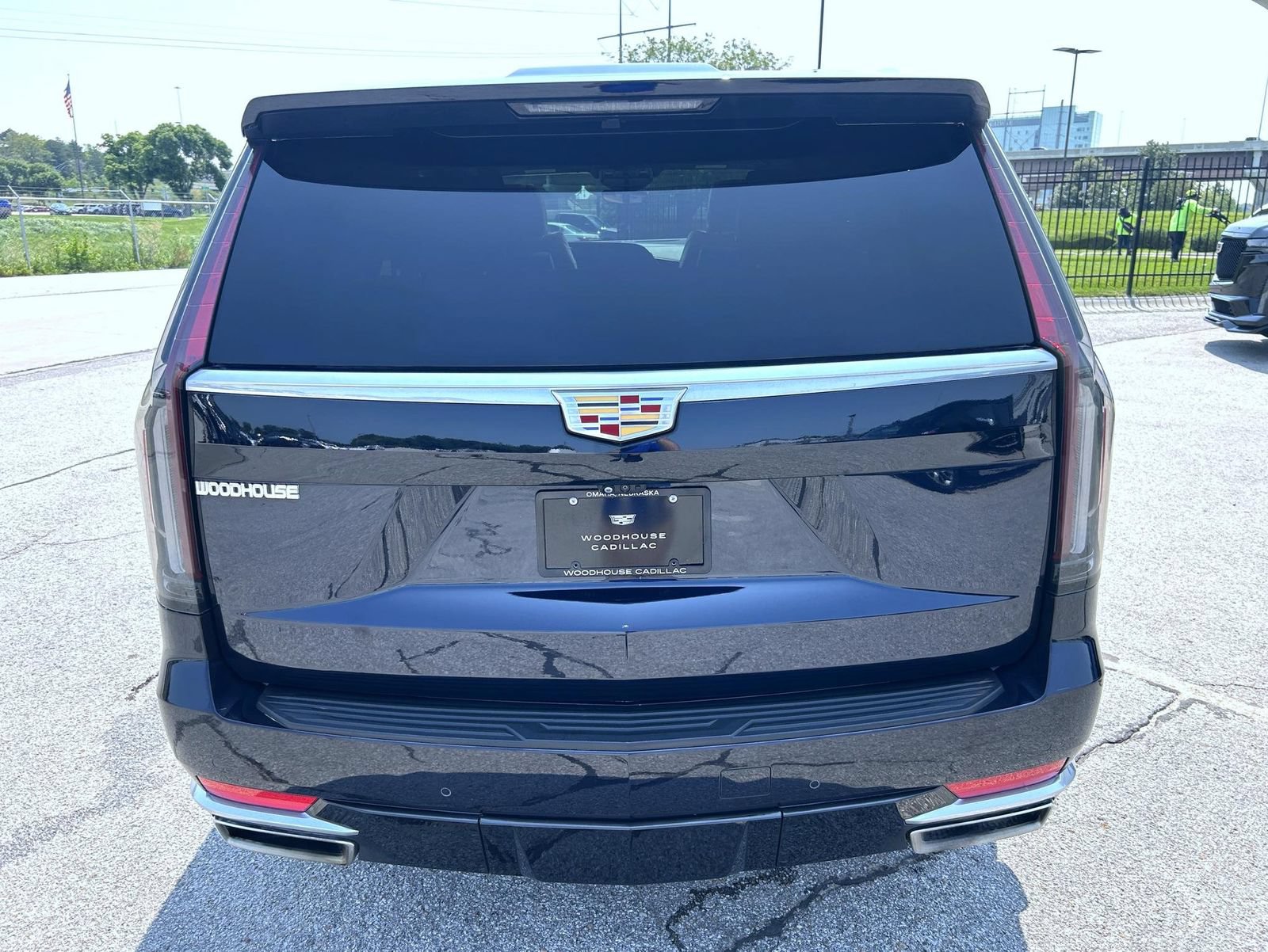 Certified 2023 Cadillac Escalade Premium Luxury AWD/4WD image 13