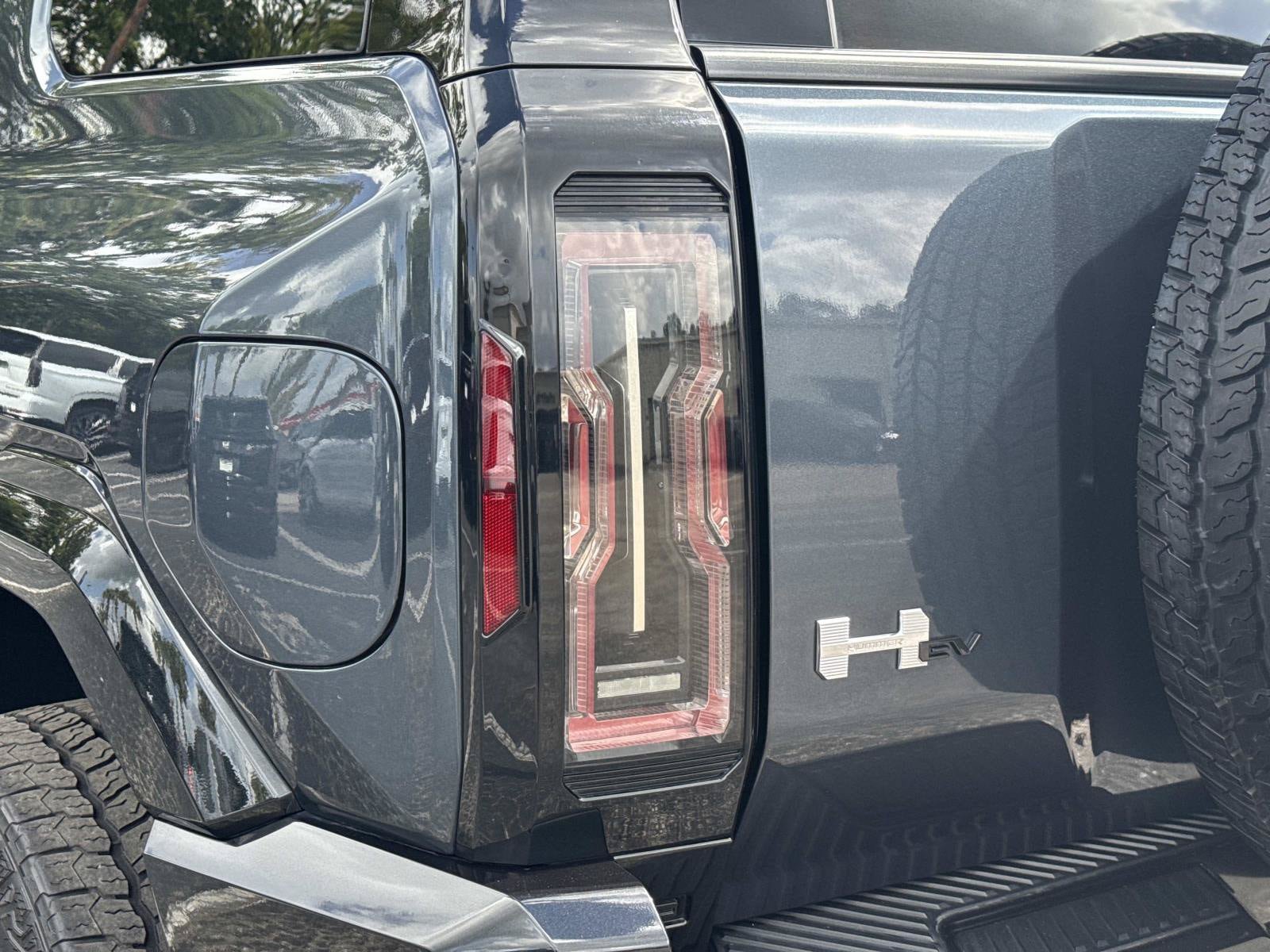 Used 2026 GMC Hummer EV SUV AWD/4WD image 11