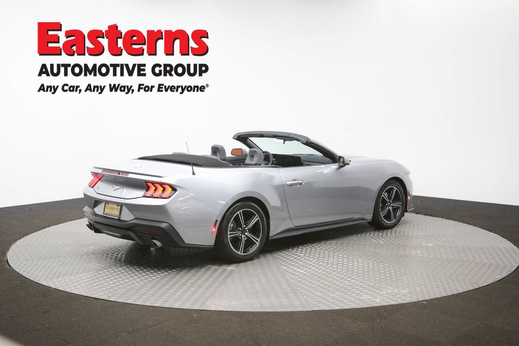 Used 2025 Ford Mustang Premium RWD image 38