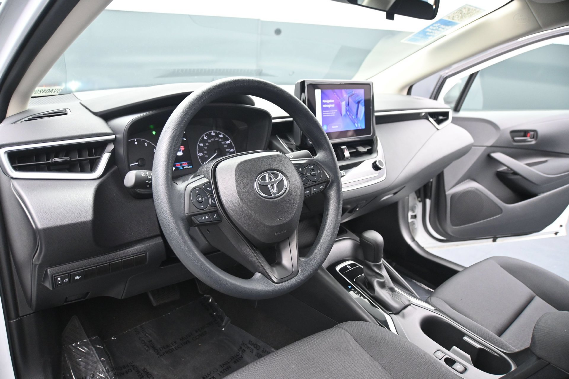 Used 2024 Toyota Corolla LE FWD image 19