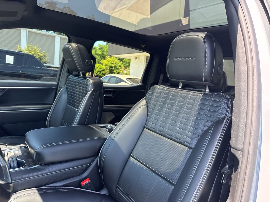 Used 2025 GMC Sierra EV Denali AWD/4WD image 21