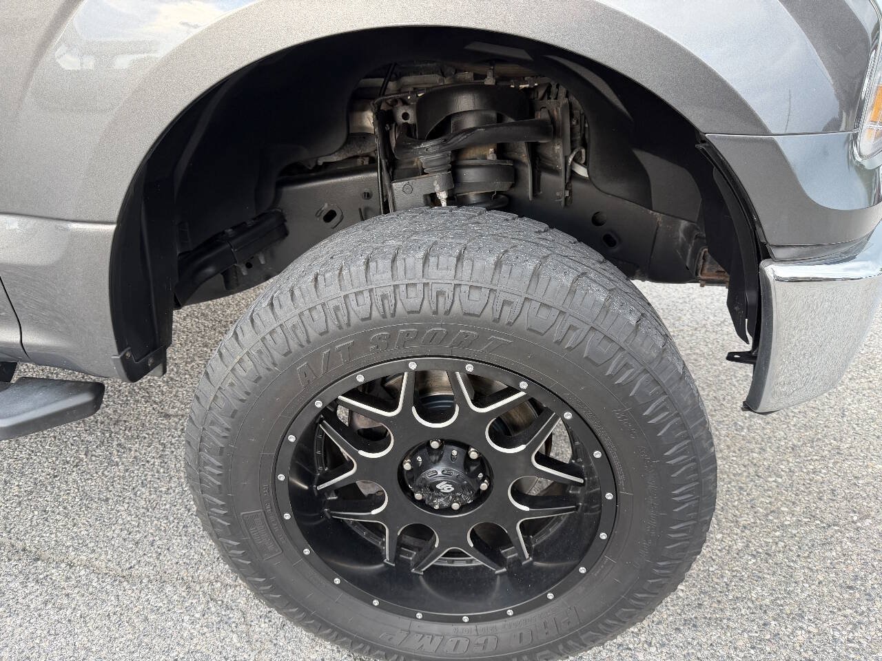 Used 2017 Ford F150 XLT AWD/4WD image 22