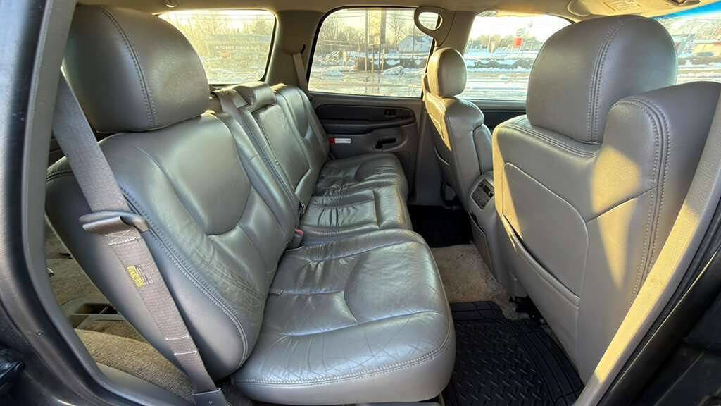 Used 2003 Chevrolet Tahoe LS image 25