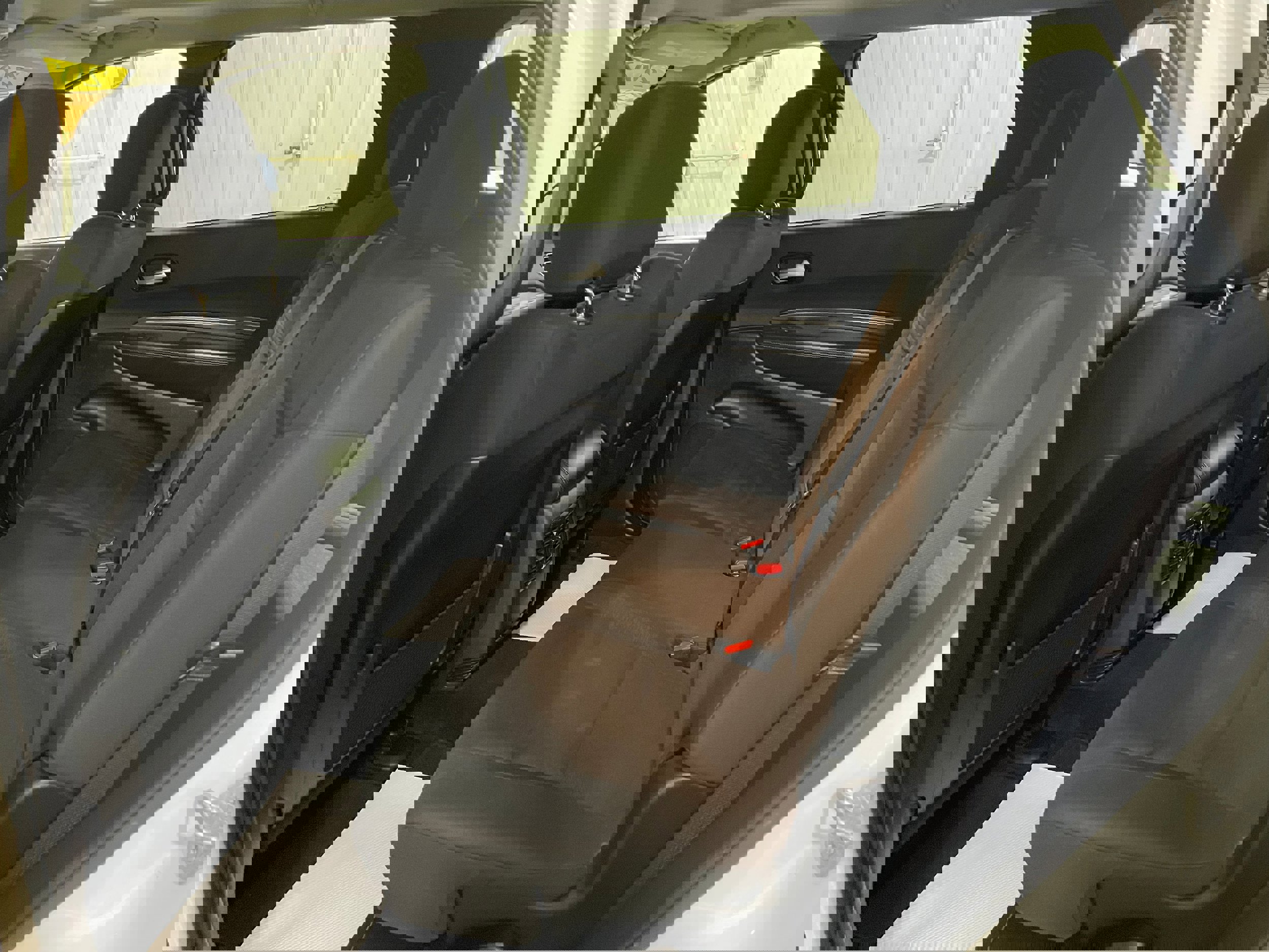 Used 2022 Dodge Durango SXT image 7