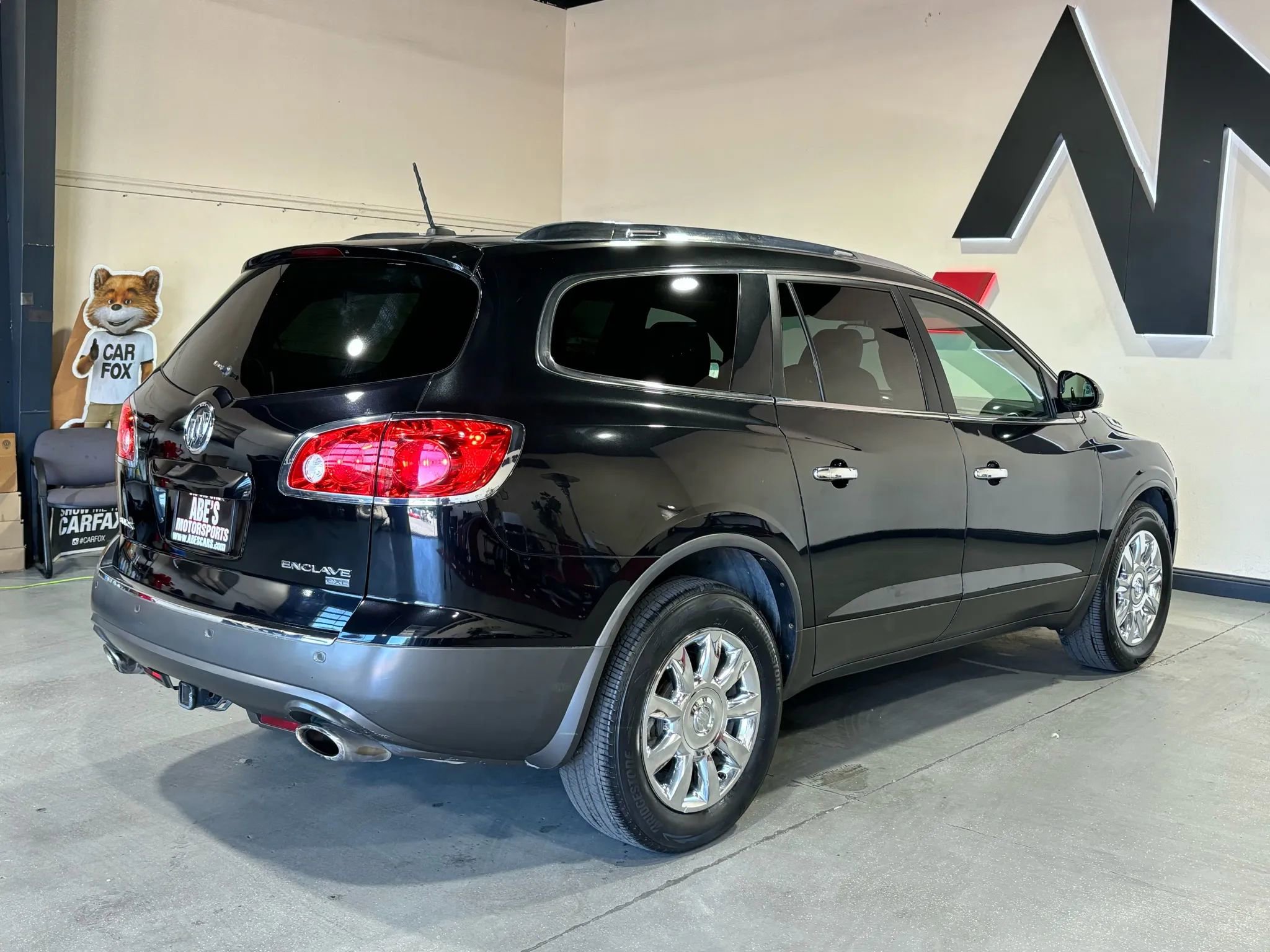 Used 2011 Buick Enclave CXL w/ Trailering Provision Package AWD/4WD image 4