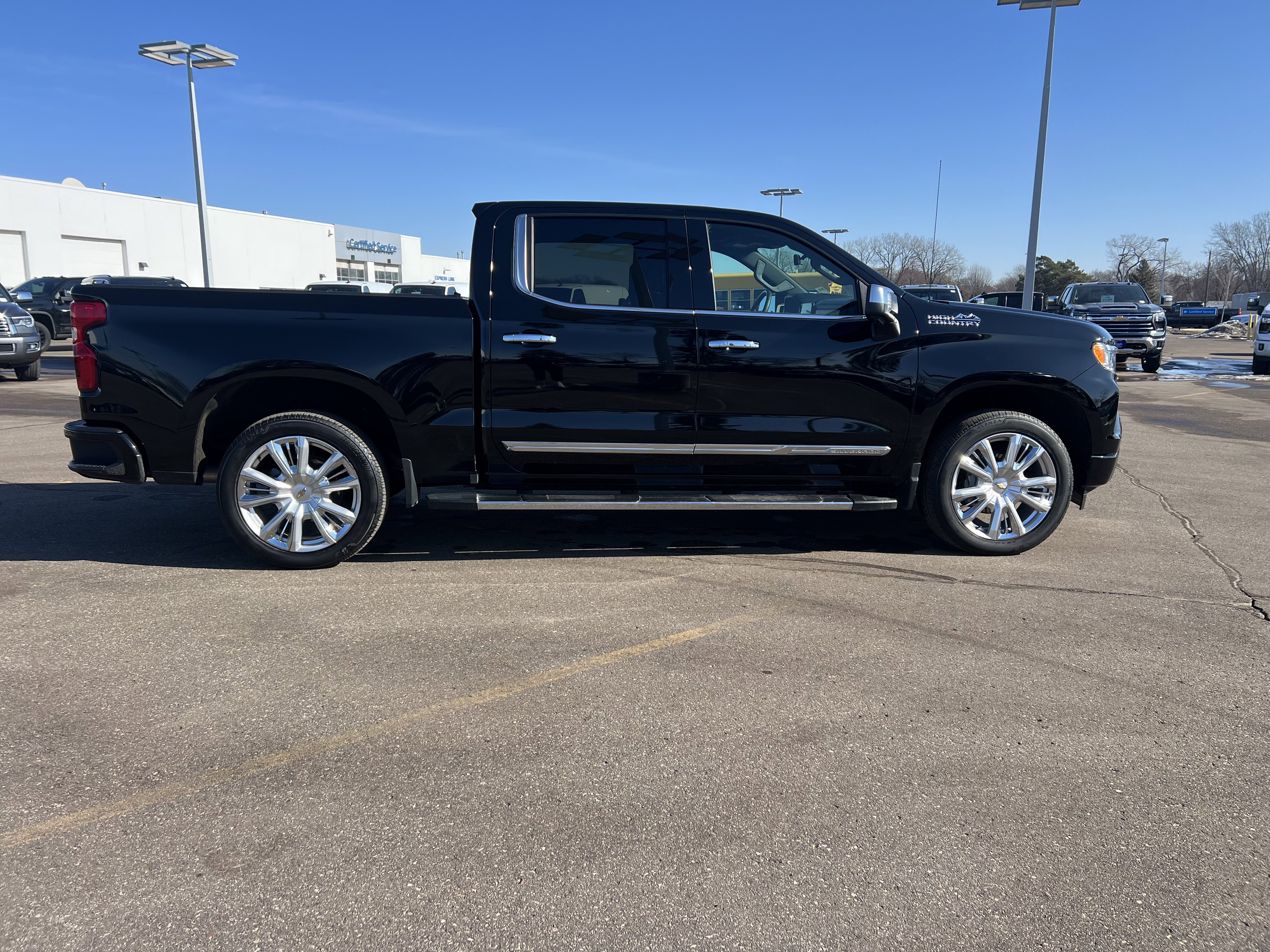 Certified 2023 Chevrolet Silverado 1500 High Country w/ High Country Premium Package image 10