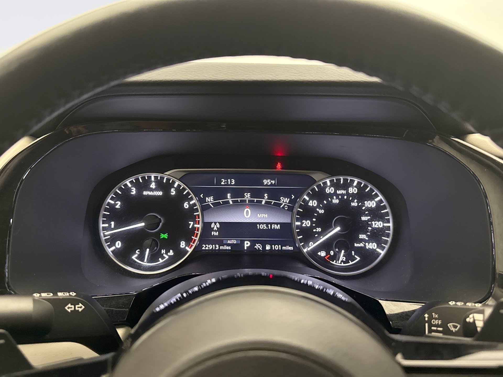 Used 2024 Nissan Pathfinder SL AWD/4WD image 9
