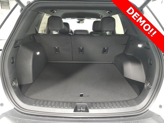New 2026 Chevrolet Equinox LT w/ Convenience Package II image 24