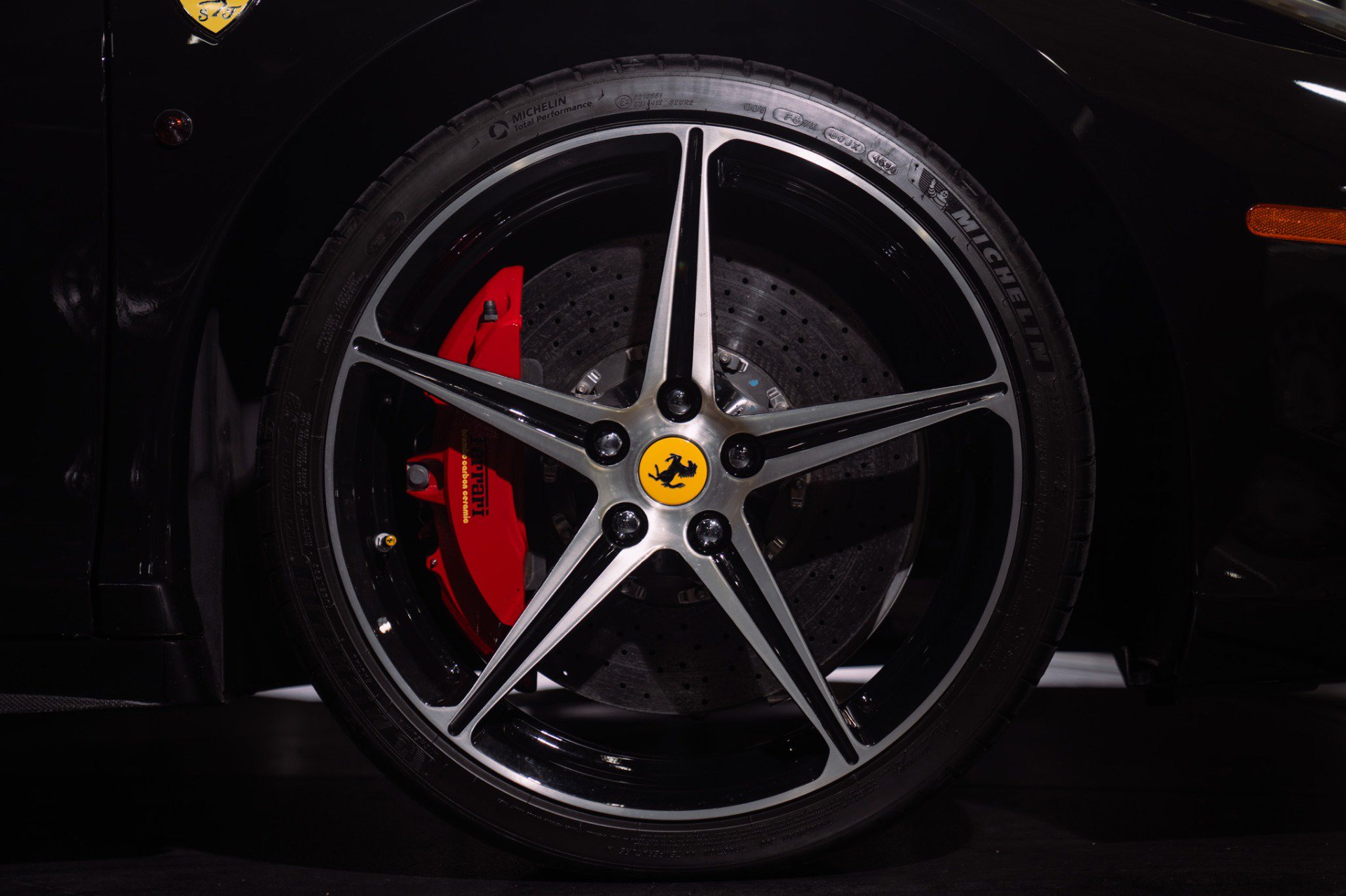 Used 2014 Ferrari 458 Spider RWD image 21