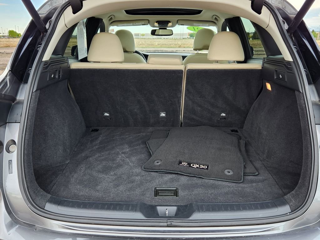Used 2021 INFINITI QX50 Luxe w/ Cargo Package AWD/4WD image 12