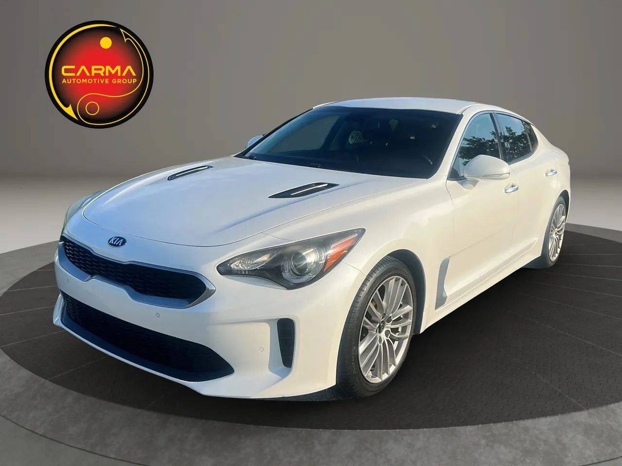 Used 2018 Kia Stinger RWD image 1
