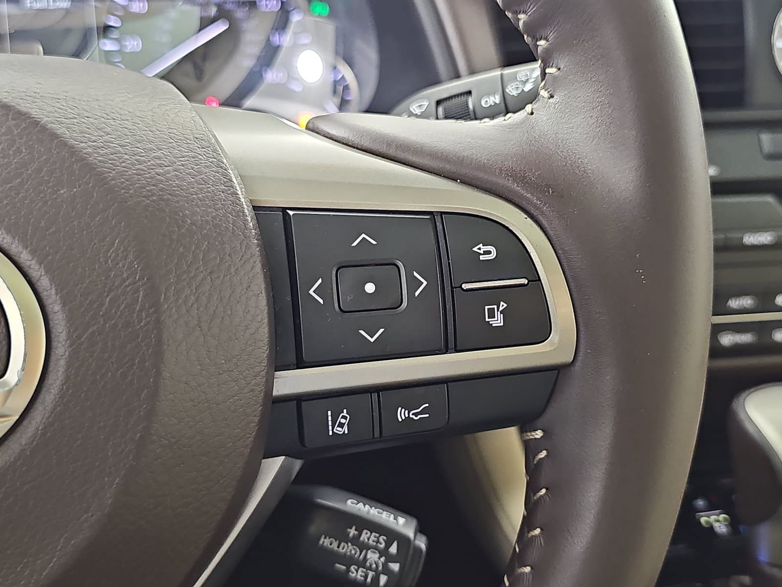 Used 2017 Lexus RX 350 FWD w/ Premium Package image 18