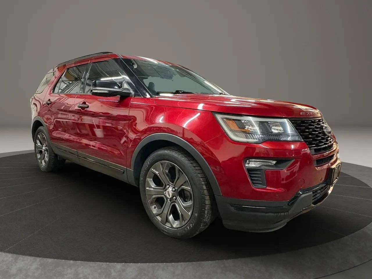 Used 2018 Ford Explorer Sport w/ Equipment Group 401A image 2