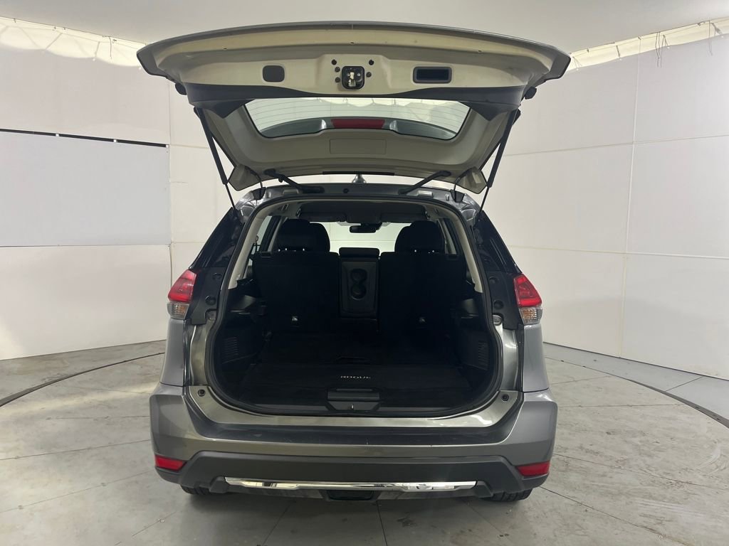 Used 2019 Nissan Rogue S image 13