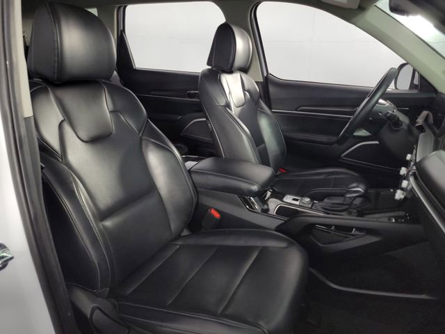 Used 2025 Kia Telluride S FWD image 15