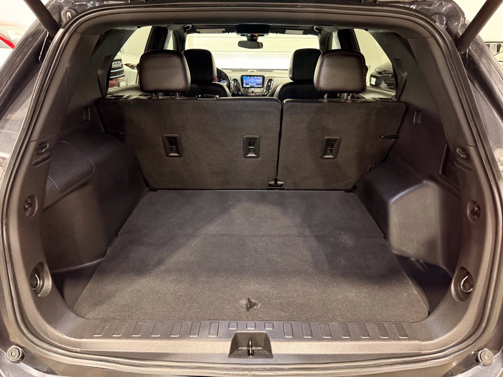 Used 2022 Chevrolet Equinox RS w/ RS Leather Package FWD image 10
