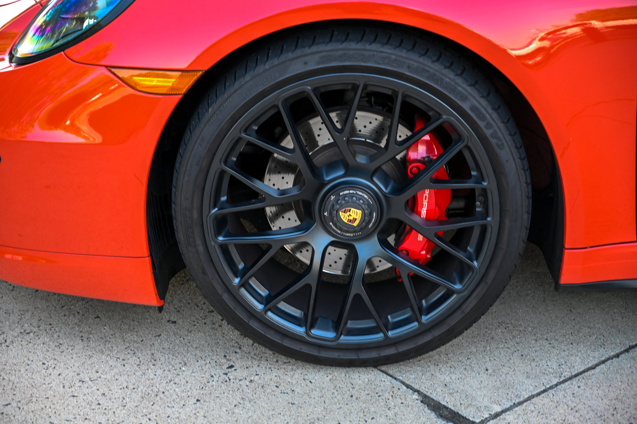 Used 2016 Porsche 911 Carrera GTS RWD image 9