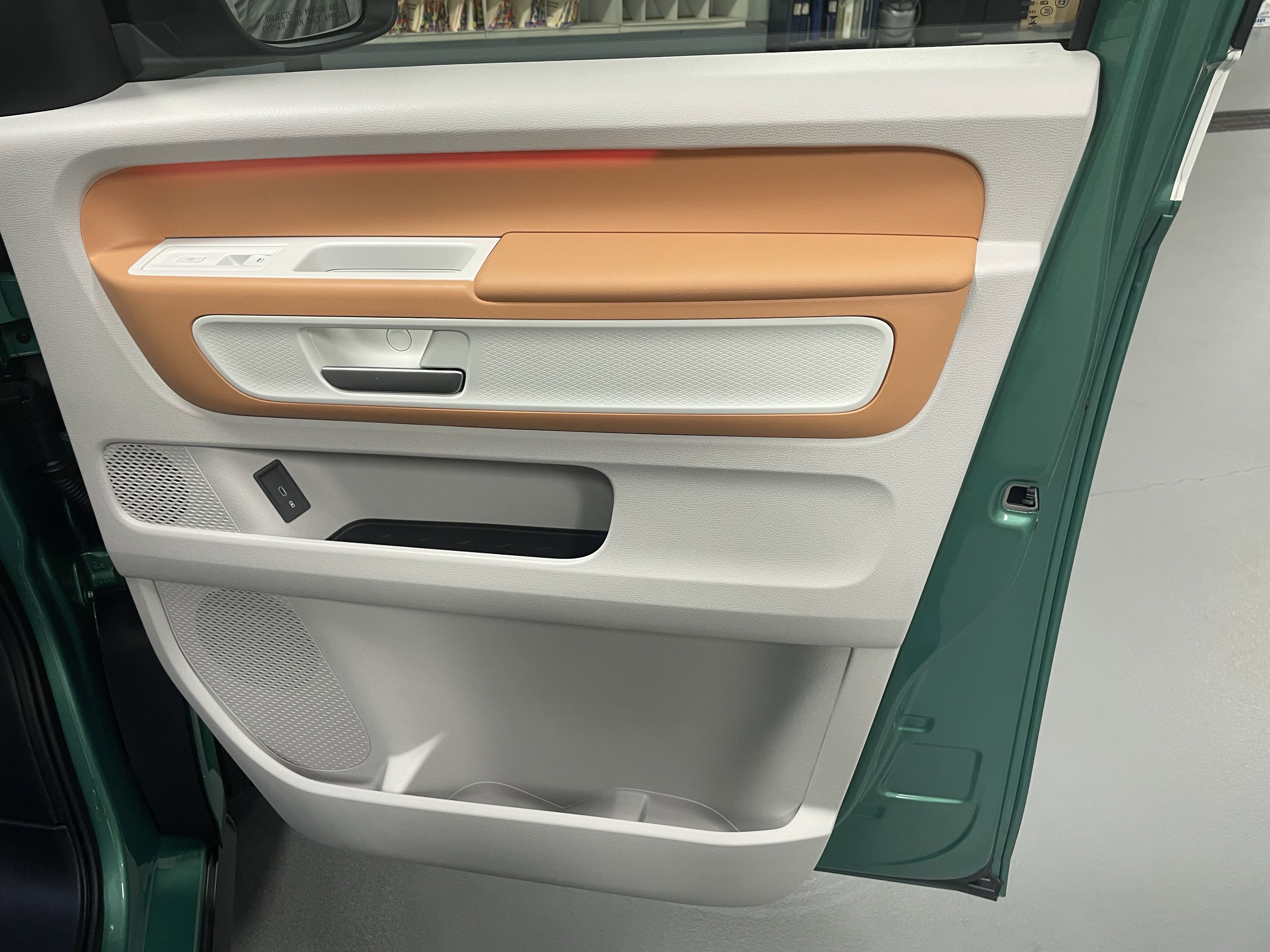 New 2025 Volkswagen ID. Buzz Pro S Plus image 8