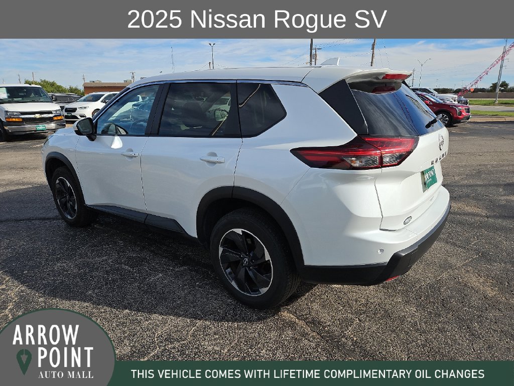 Used 2025 Nissan Rogue SV FWD image 8