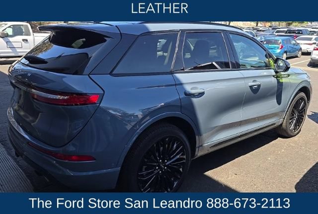 Used 2023 Lincoln Corsair Reserve w/ Equipment Group 202A FWD image 6