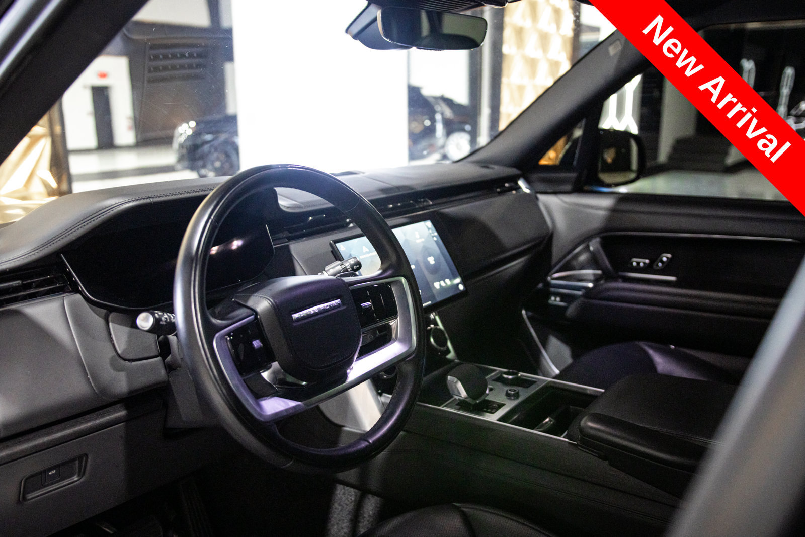 Used 2023 Land Rover Range Rover Long Wheelbase SE AWD/4WD image 10