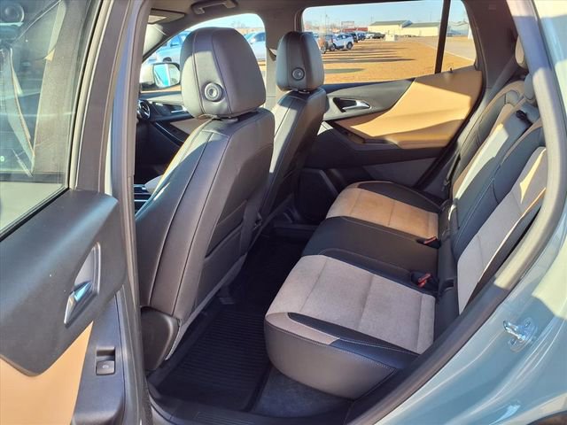 Used 2025 Chevrolet Equinox ACTIV w/ Safety and Technology Package image 21