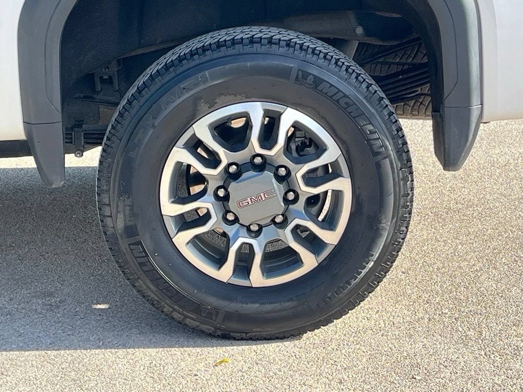Used 2022 GMC Sierra 3500 SLT RWD image 28