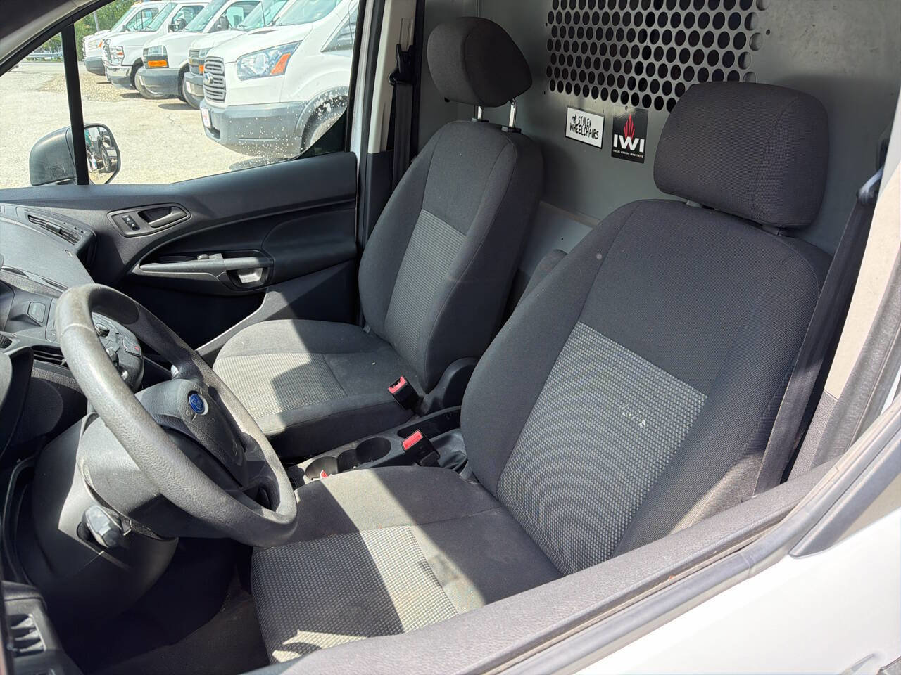 Used 2016 Ford Transit Connect XL FWD image 5