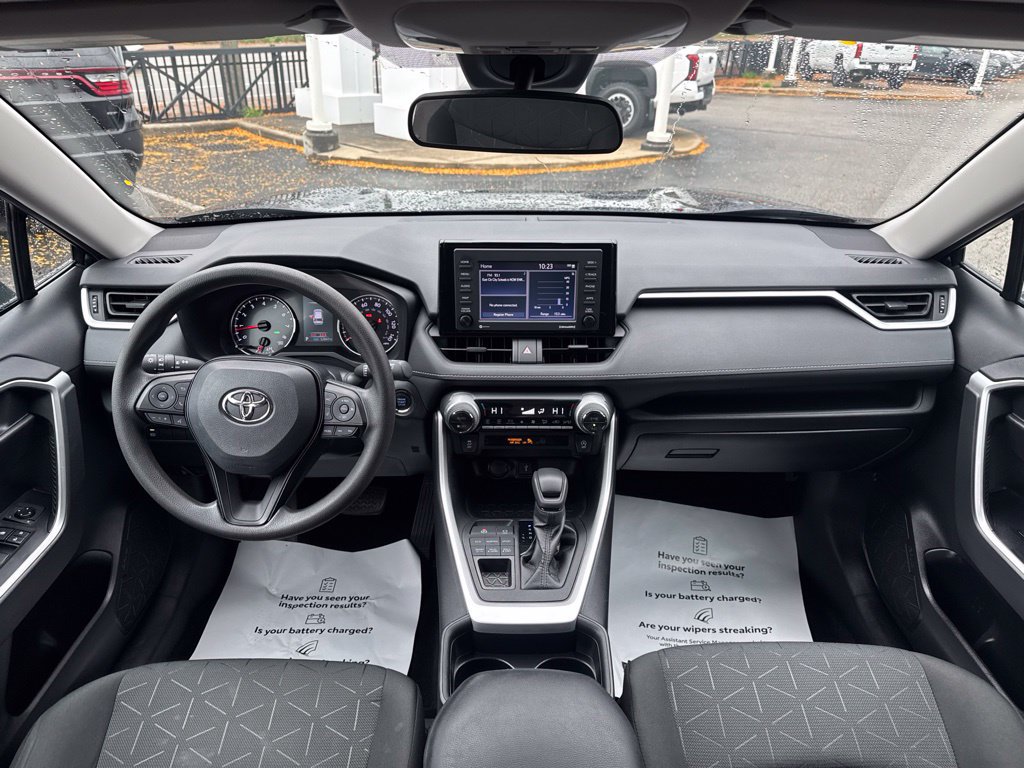 Certified 2021 Toyota RAV4 XLE w/ Convenience Package AWD/4WD image 15