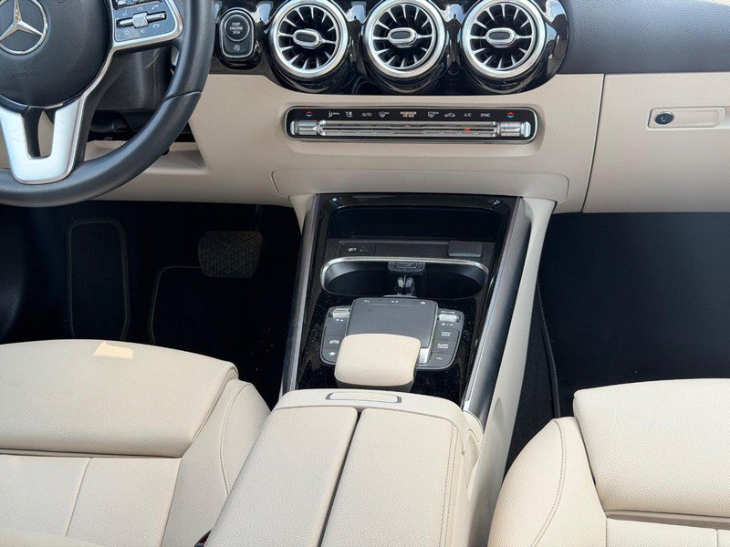 Used 2021 Mercedes-Benz GLA 250 4MATIC image 15