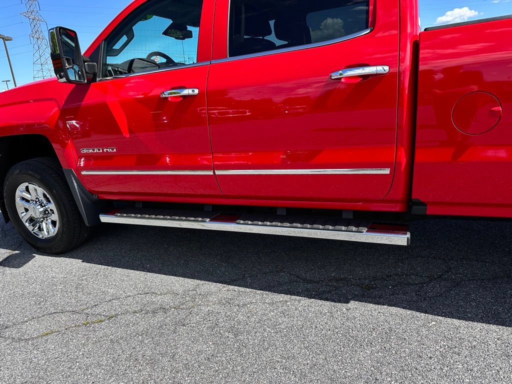 Certified 2017 Chevrolet Silverado 3500 LTZ AWD/4WD image 39