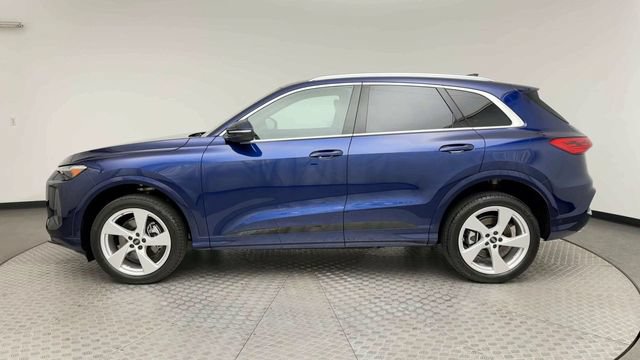 Used 2025 Audi Q5 Premium w/ Premium Plus AWD/4WD image 5