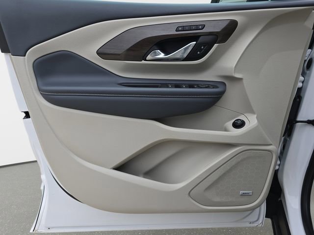 Used 2024 GMC Terrain Denali w/ Denali Premium Package AWD/4WD image 30