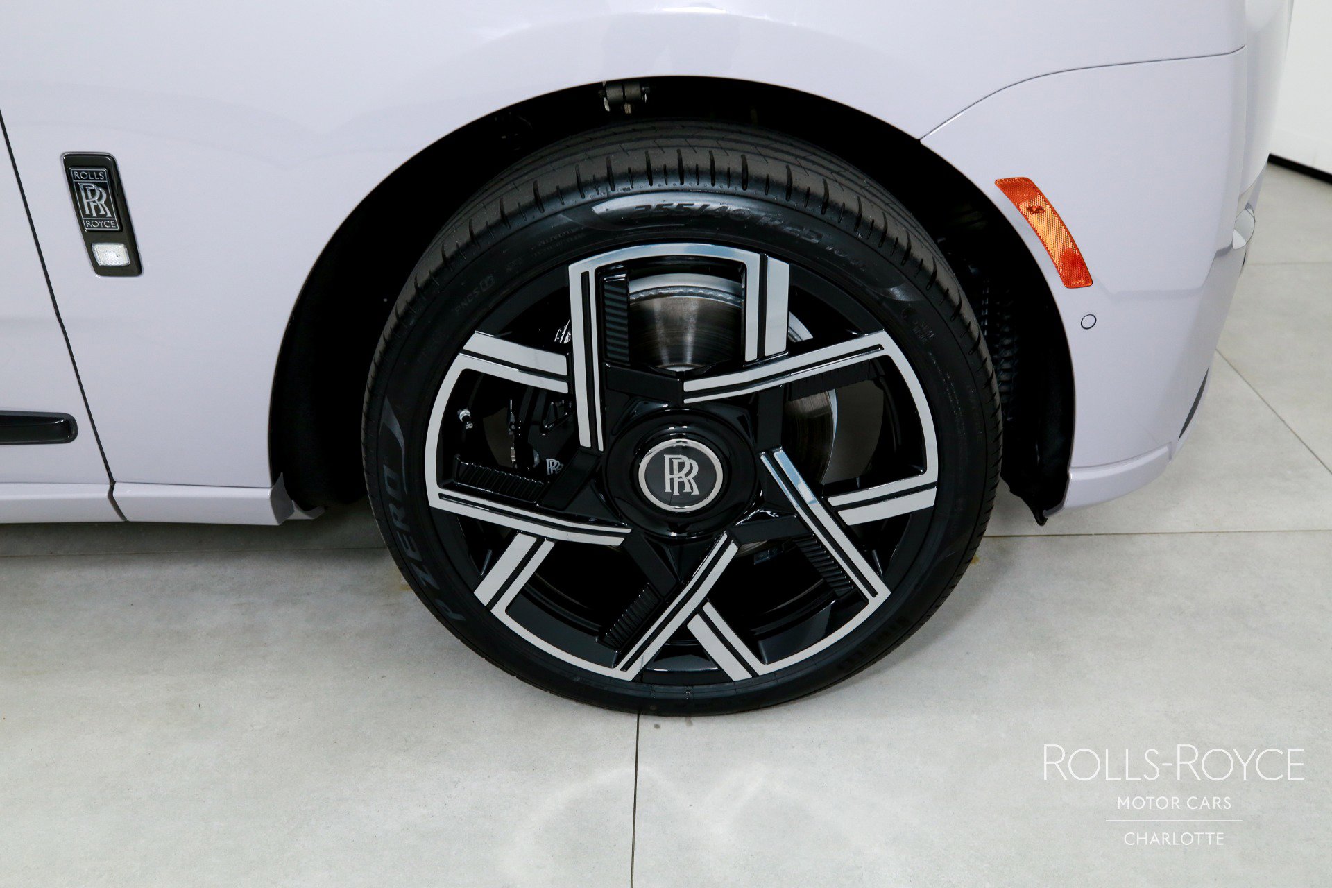 Used 2026 Rolls-Royce Cullinan Black Badge image 40