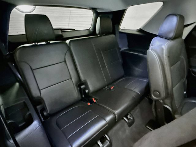 Used 2020 Chevrolet Traverse Premier w/ Redline Edition AWD/4WD image 30