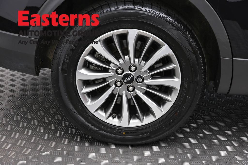 Used 2022 Lincoln Nautilus AWD w/ Premium Package image 30