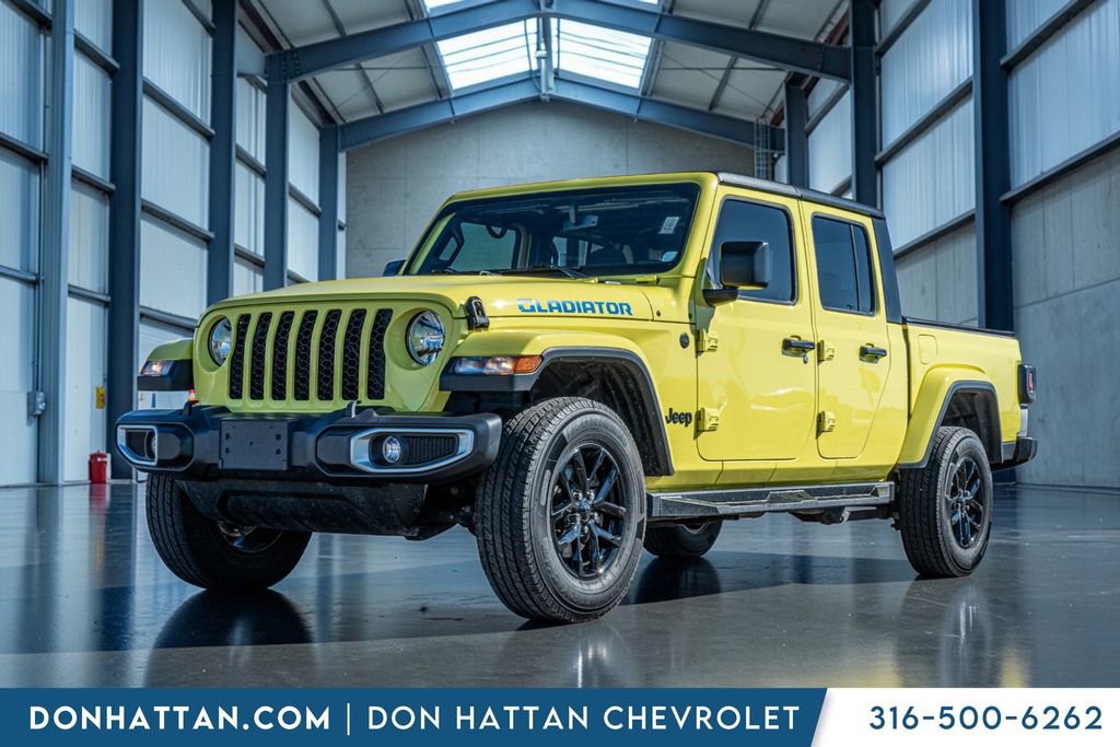 Used 2023 Jeep Gladiator Sport image 1