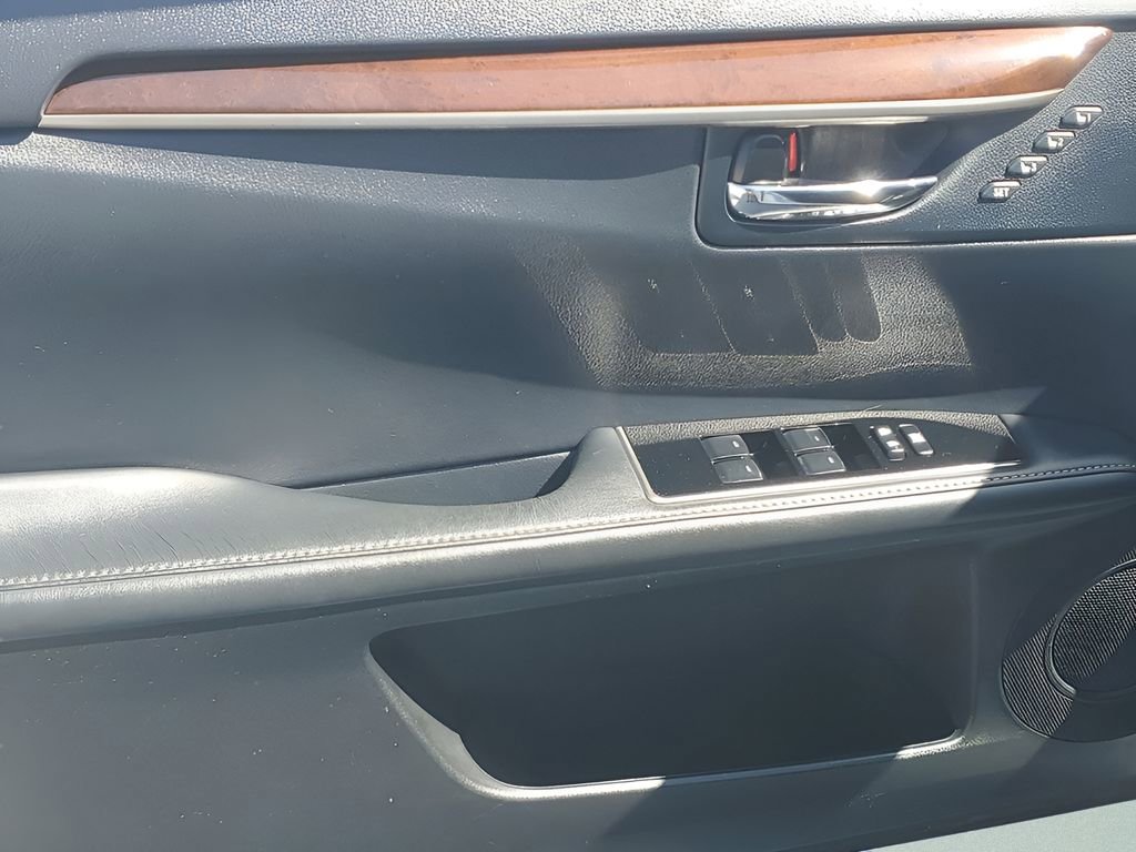 Used 2016 Lexus ES 350 w/ Premium Package w/Wood Trim image 42