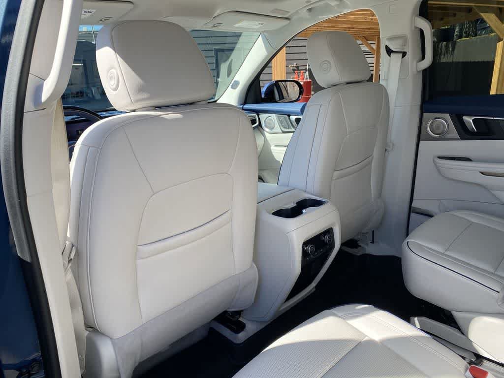 Used 2025 Buick Enclave Avenir w/ Super Cruise Package AWD/4WD image 15