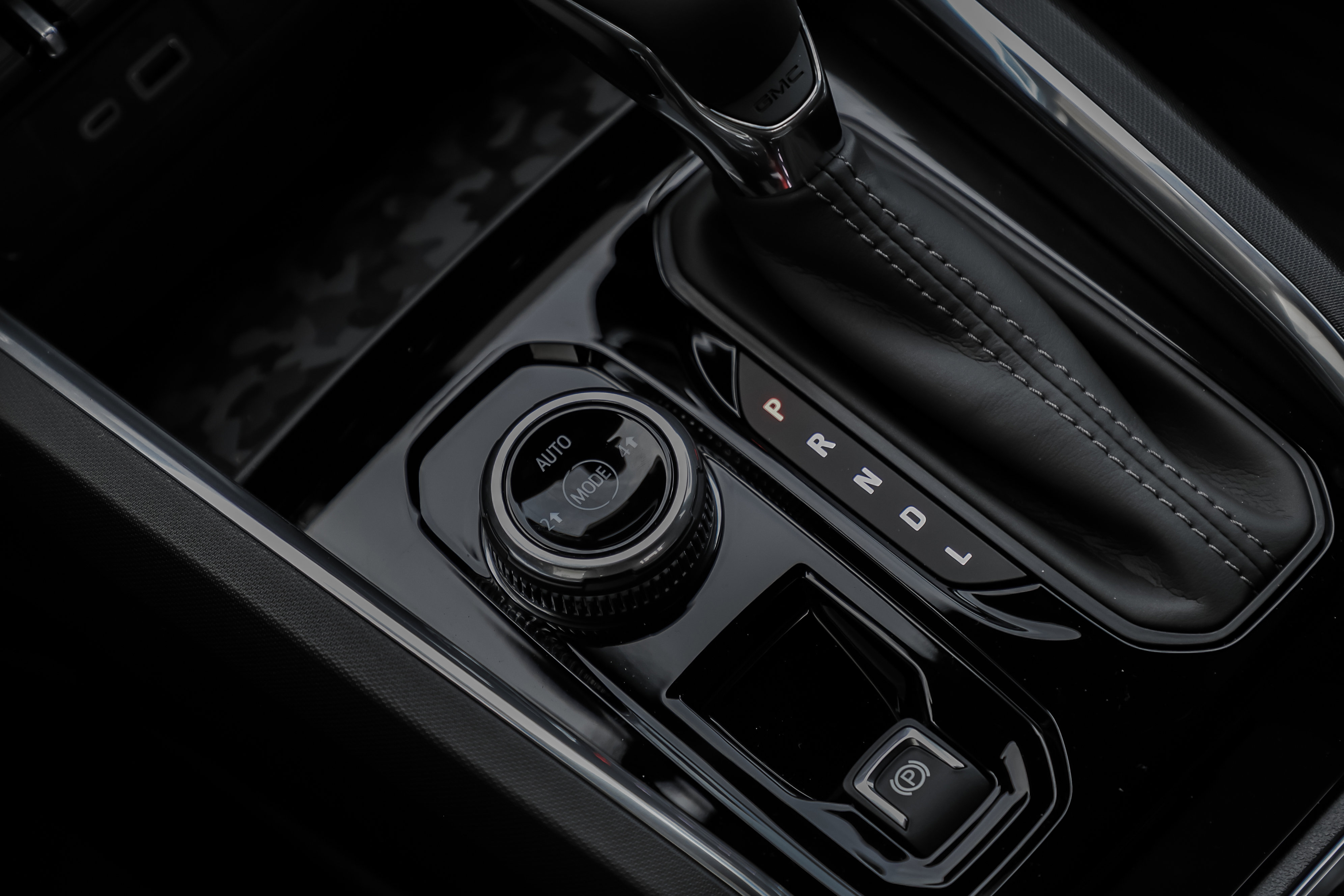 New 2026 GMC Canyon Elevation w/ Convenience Package image 28