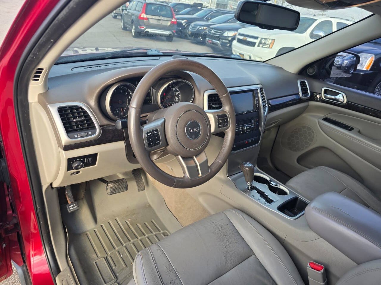 Used 2013 Jeep Grand Cherokee Laredo AWD/4WD image 8