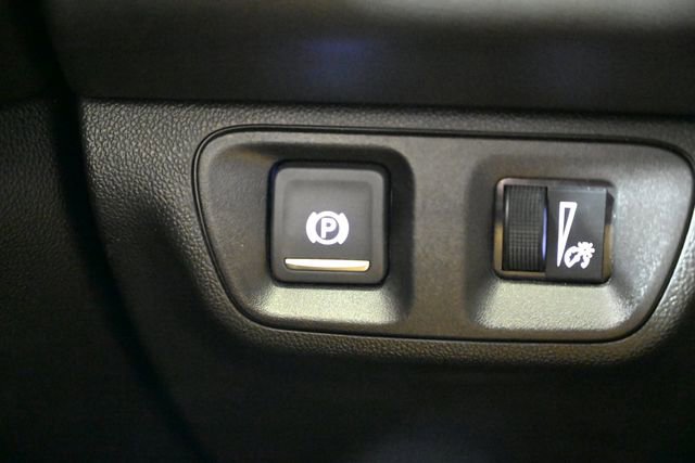 Used 2023 GMC Acadia SLT image 39