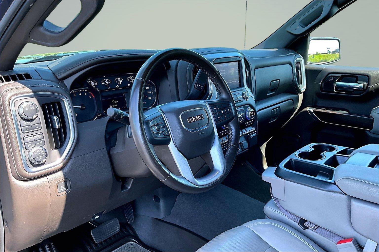 Used 2021 GMC Sierra 1500 SLT w/ X31 Off-Road Package AWD/4WD image 15