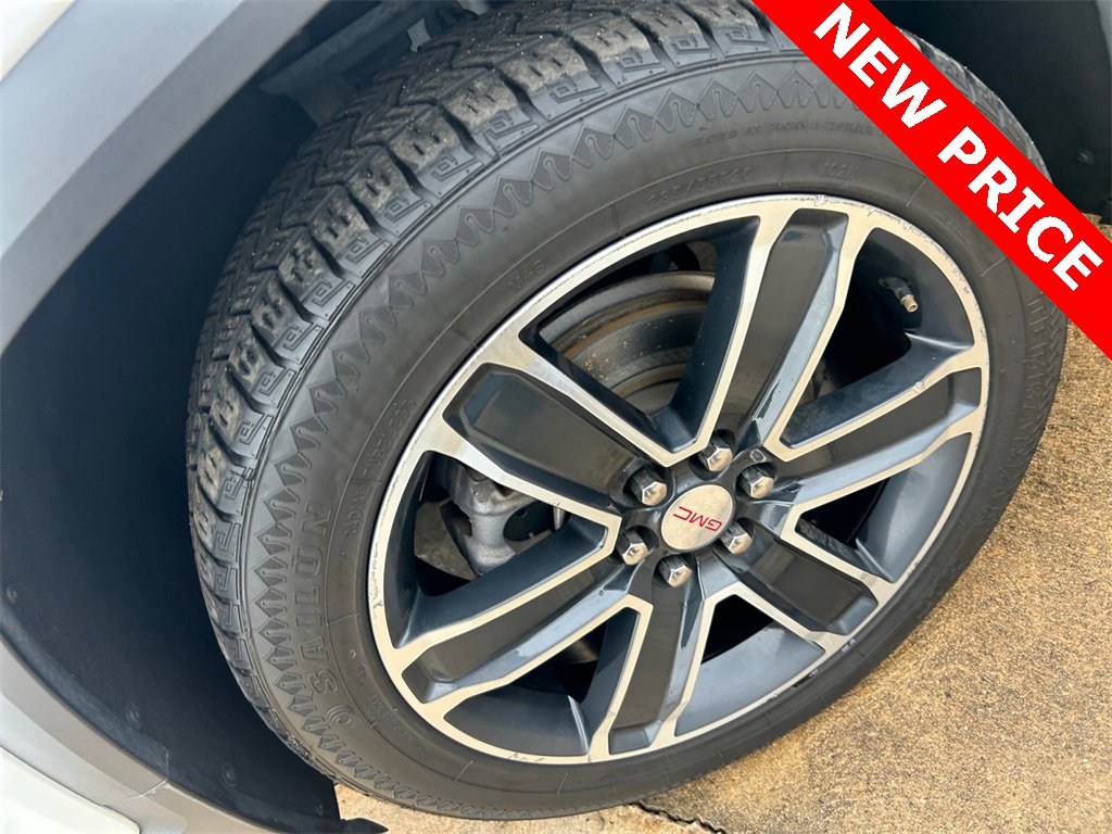 Used 2023 GMC Acadia SLT w/ Technology Package image 17