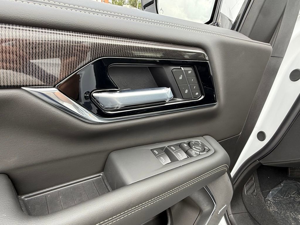 New 2026 GMC Yukon XL Elevation image 29