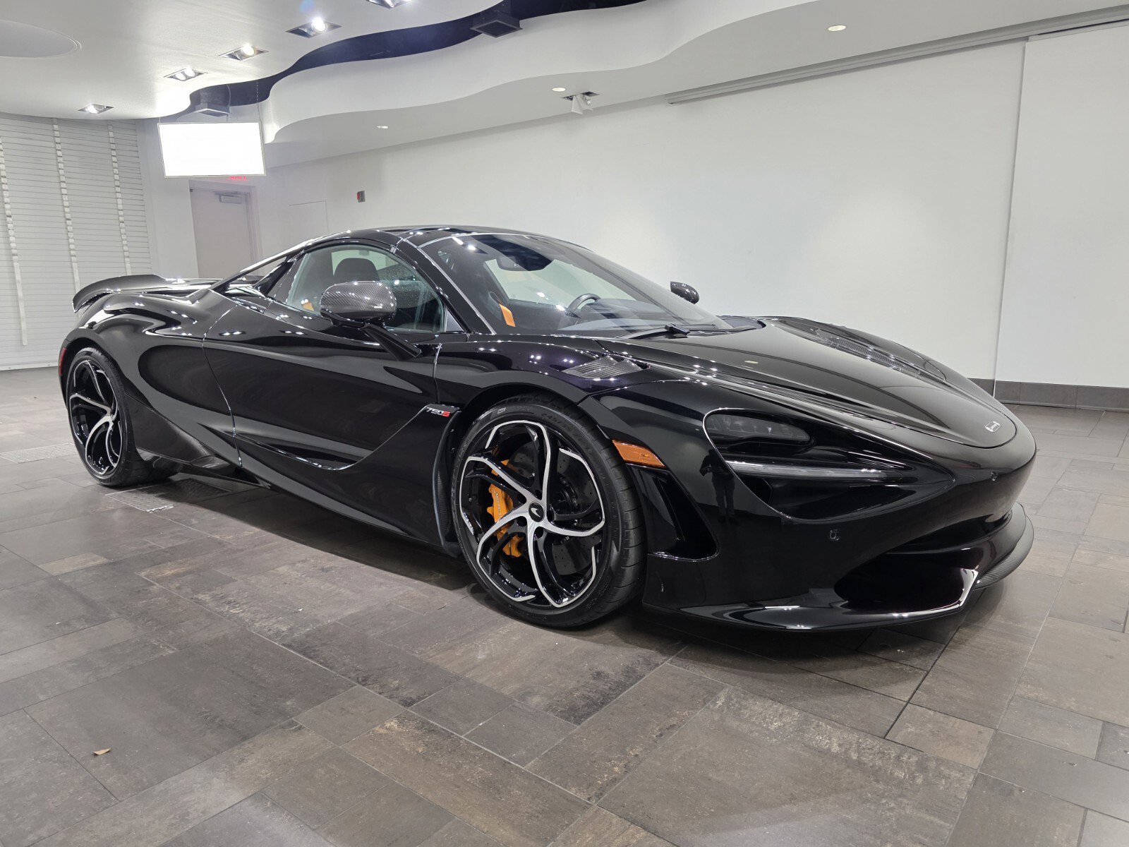 New 2025 McLaren 750S Spider RWD image 24