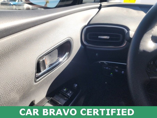 Used 2022 Toyota Prius XLE image 33